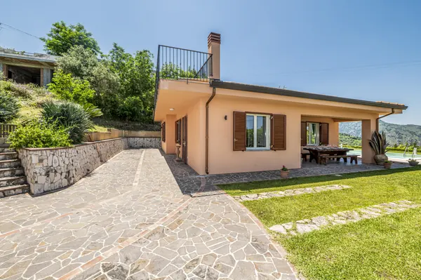 Villa photo 11